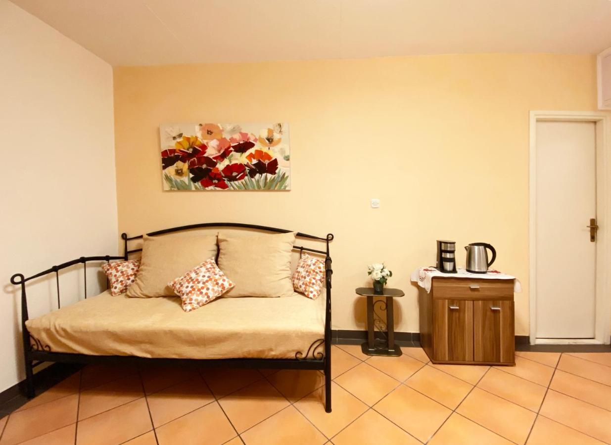 Apt Lavender On Nincevica St- 1 Bedroom Apt 5 Min To The Old Town Of Сплит Экстерьер фото