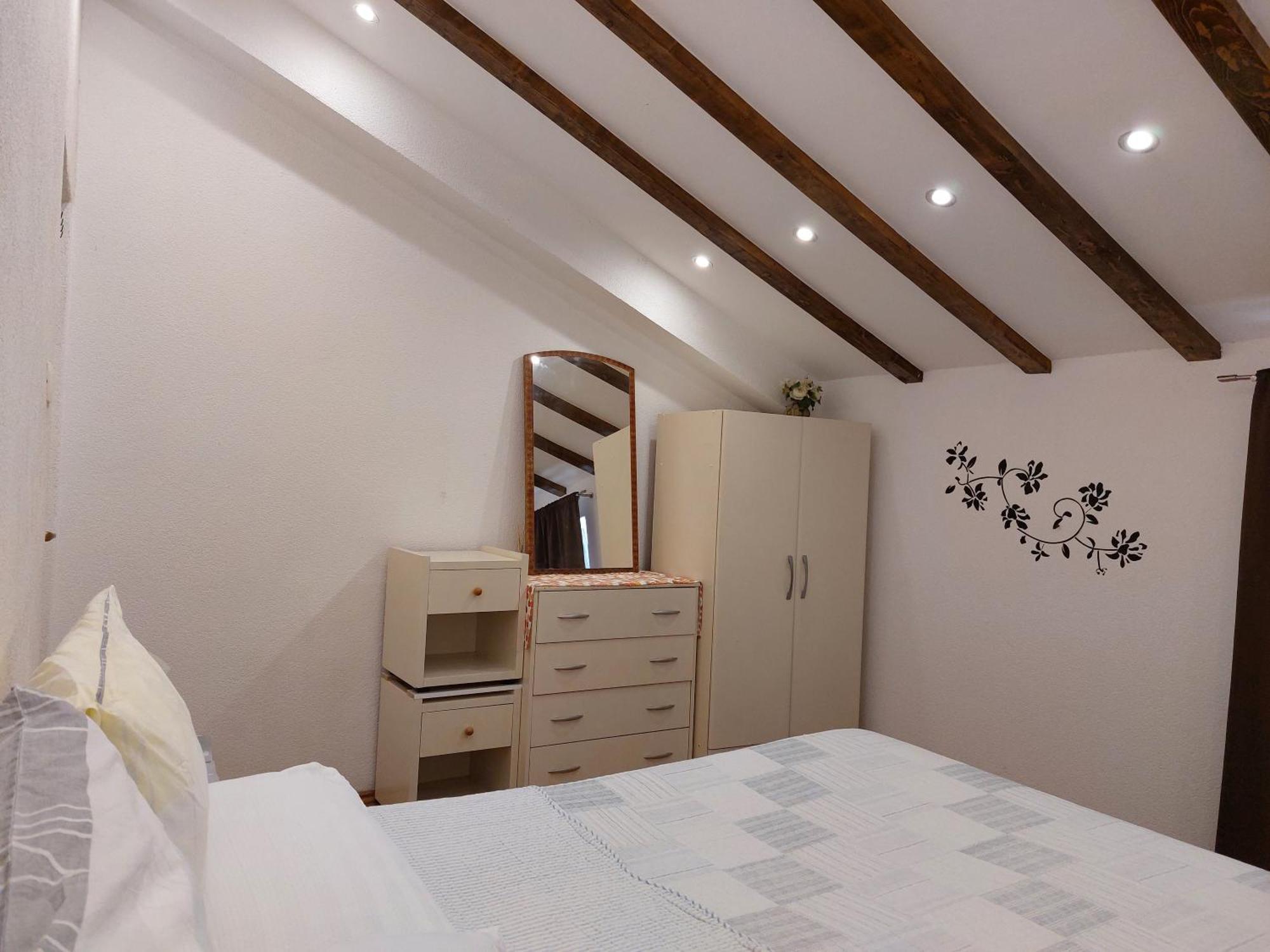 Apt Lavender On Nincevica St- 1 Bedroom Apt 5 Min To The Old Town Of Сплит Экстерьер фото